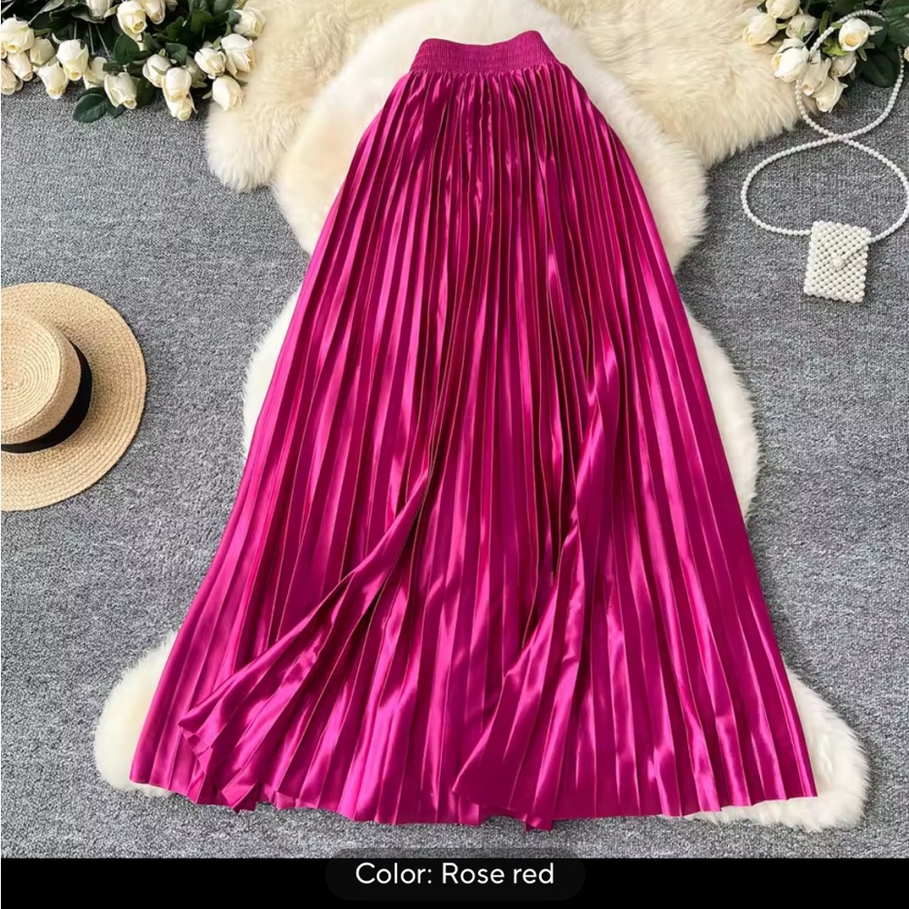 💕 Brand new Elegant Rose Red Pleated Skirt